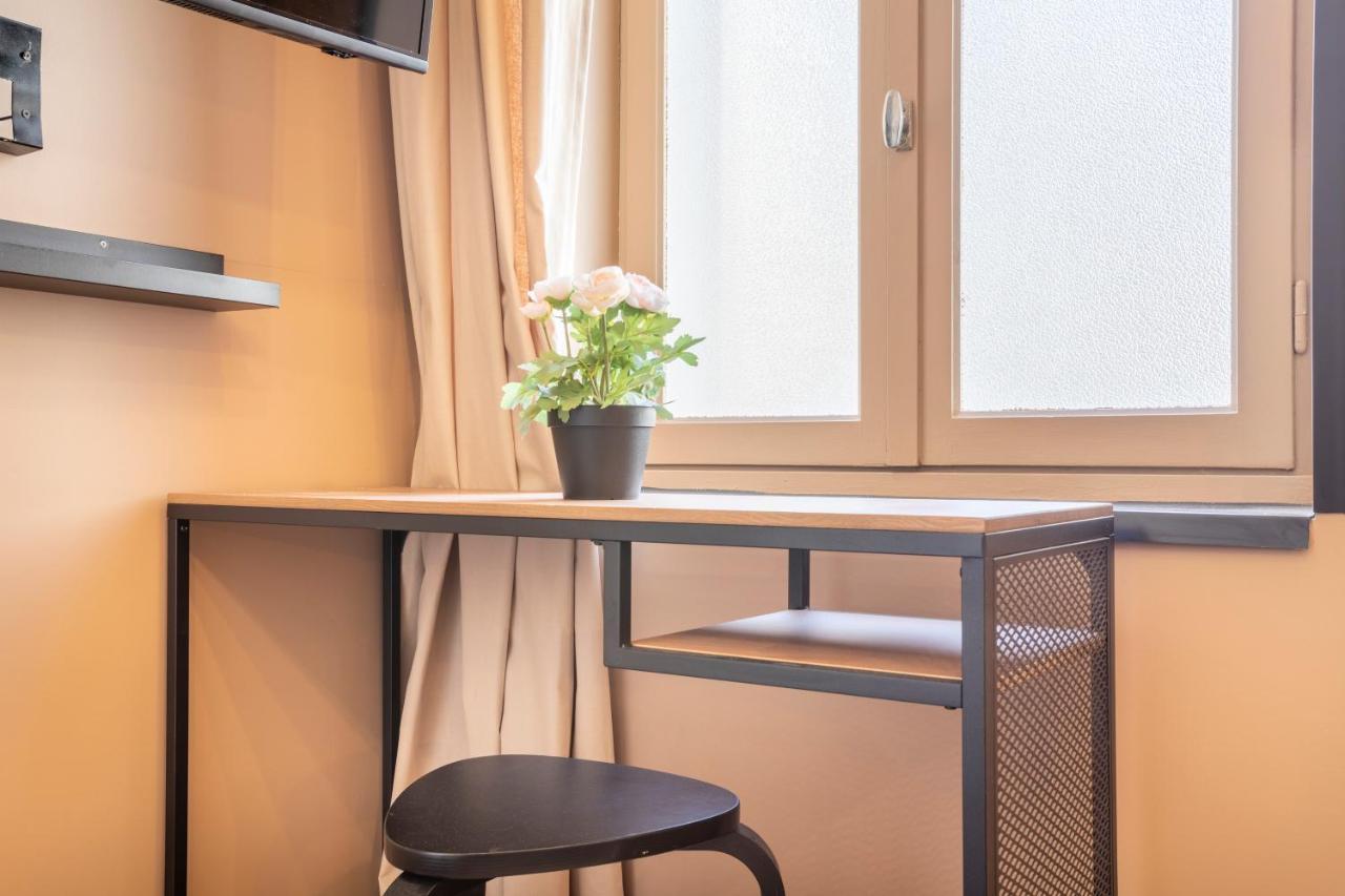 Apartament Adira Resid'Marseille Vieux-Port 2 Etoiles Zewnętrze zdjęcie